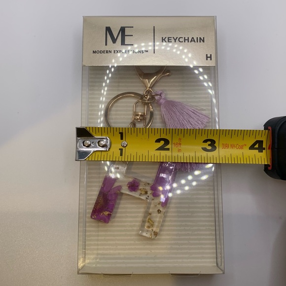 Modern Expressions Letter “H” Keychain - Picture 12 of 13